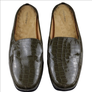 Comfortview The Estelle Grey Crocodile Texture Faux Leather Square Toe Mule Shoe